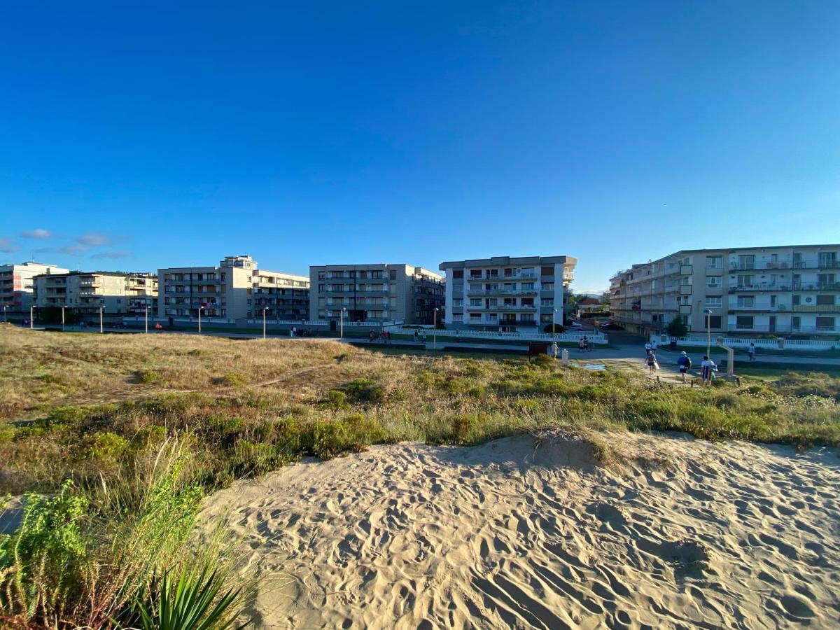 Piso Primera Linea De Playa Ларедо Екстер'єр фото